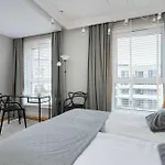 Elegant With Parking Space And Balcony By Renters Gdynia