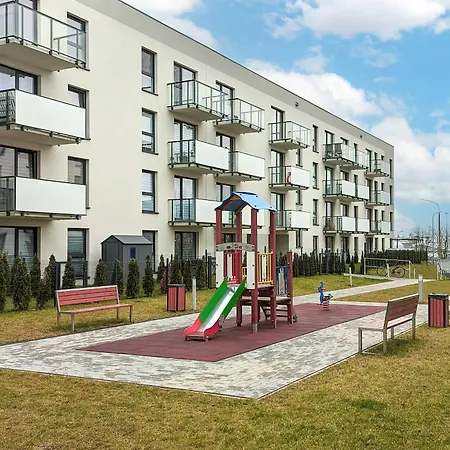 Apartman Elegant With Parking Space And Balcony By Renters *
