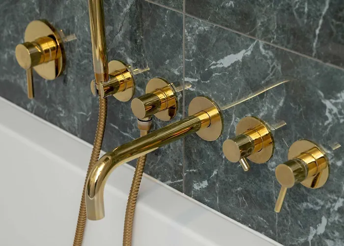 Apartament Elegant With Parking Space And Balcony By Renters